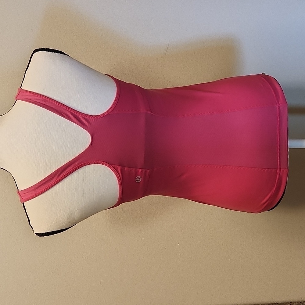 Lululemon Racerback tanktop - Picture 2 of 5